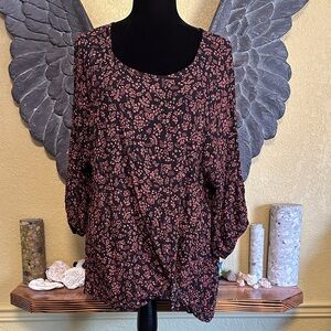 Oddy Floral Top